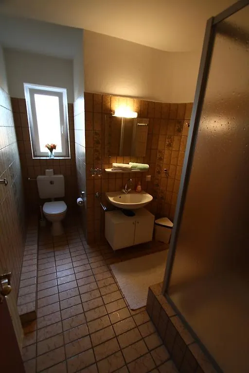 Christianes Gästehaus Düsseldorf 0*,